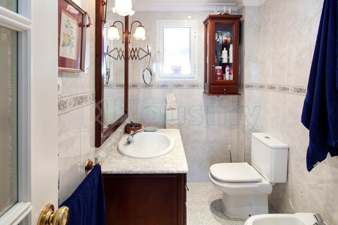 Baño baño de casa adosada en venta en puerto de la torre