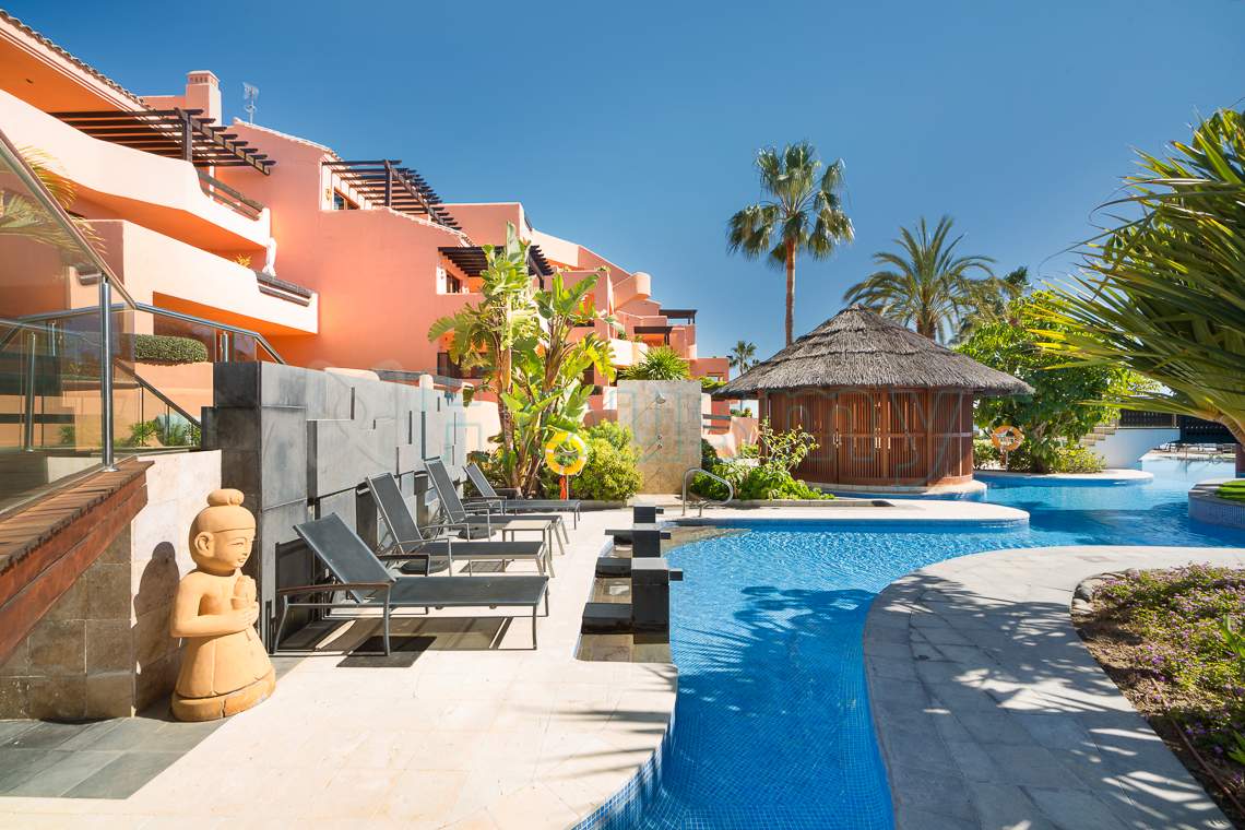 piscina-de-urbanizacion-mar-azul-de-estepona piscina de urbanizacion mar azul de estepona, apartamento en venta