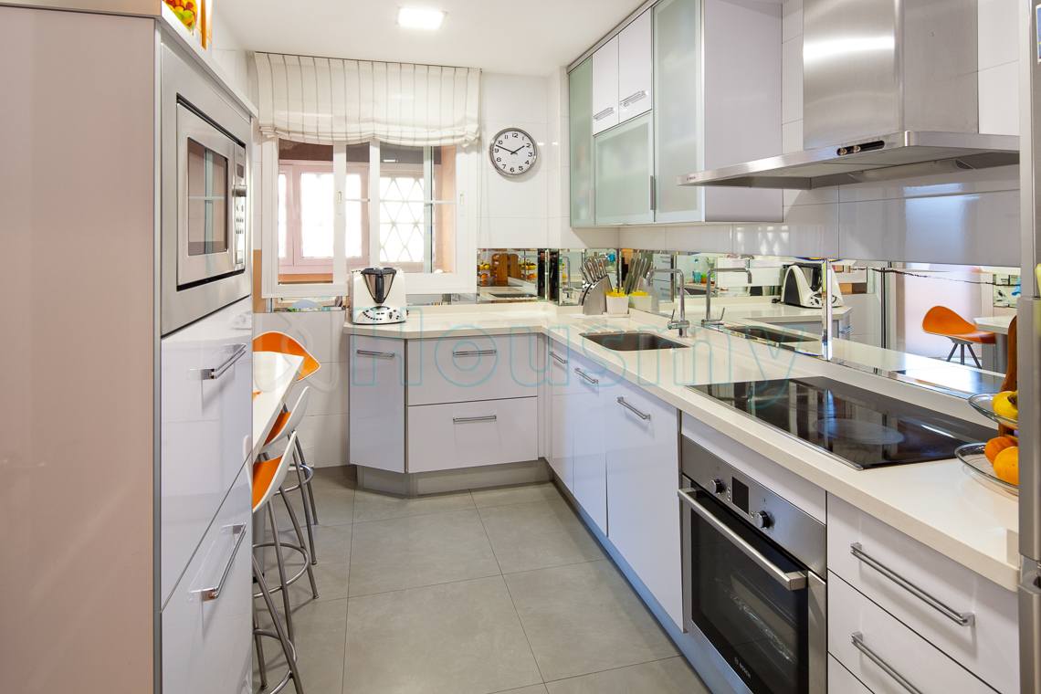 Cocina-amueblada-en-piso-cala-del-moral cocina amueblada de piso en venta en residencial parque victoria